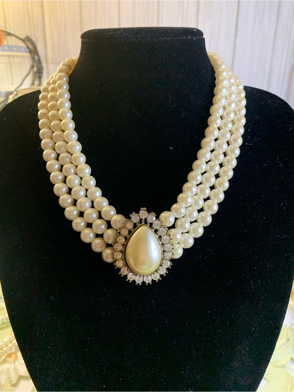 Faux Pearl Multi-Strand Necklace with Teardrop Pendant - Ivory